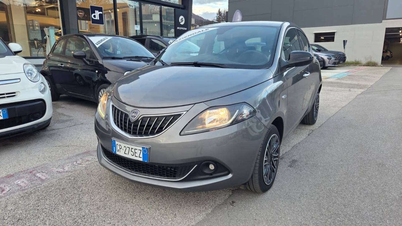 LANCIA YPSILON 1.0 HYBRID GOLD