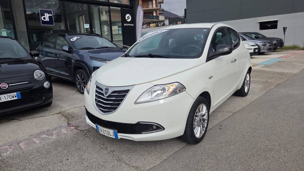 LANCIA YPSILON 1.2 69cv GOLD